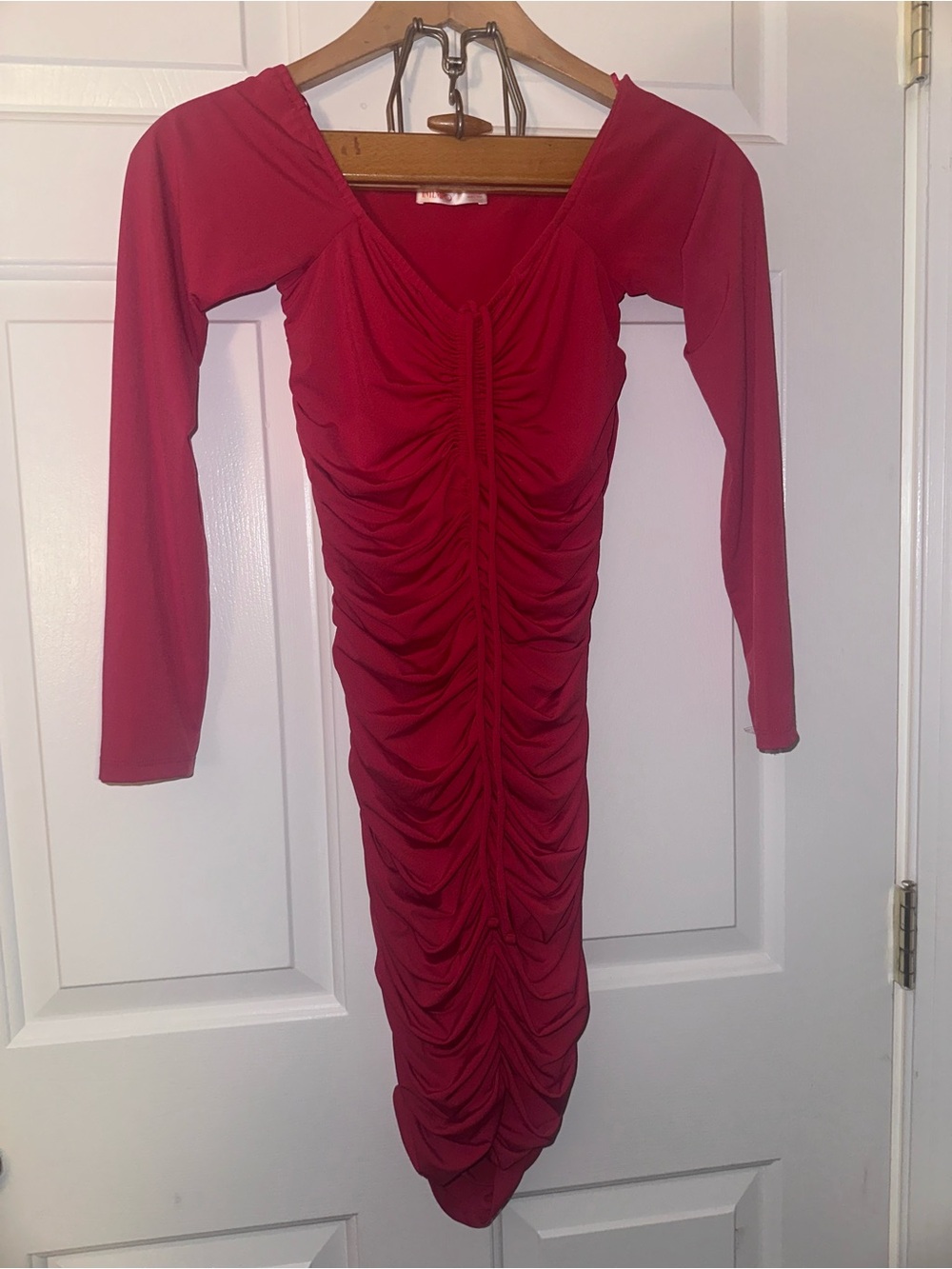 Women's Red Ruched Long Sleeve Bodycon Dress